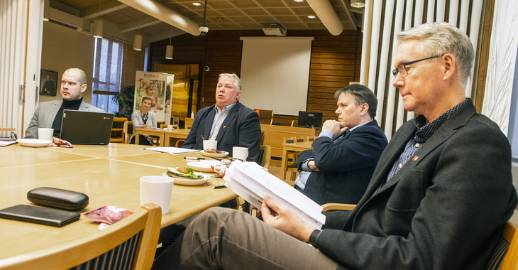 Ruskon talousarvio puoli miljoonaa alijäämäinen