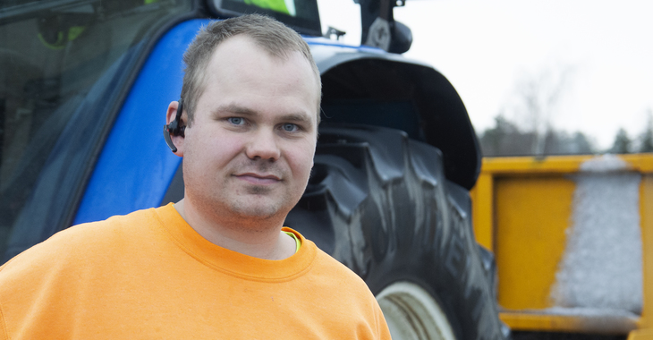 Talvinen sää pitänyt auraajat liikkeellä