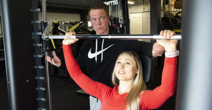 Fitnessurheilun kilpailutiimi Lietoon