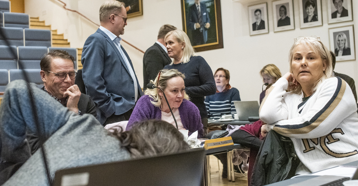 Ensi vuosi ylijäämää, sen jälkeen kiristyy