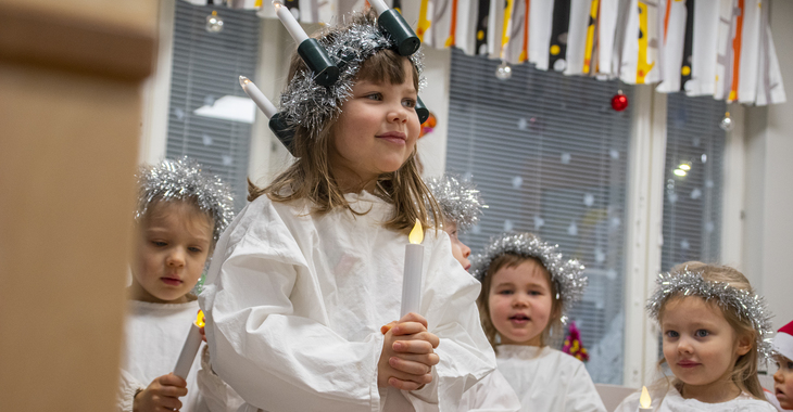 Lucia-kulkue hiljensi koko päiväkodin