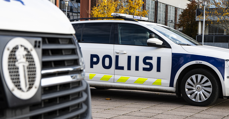 Poliisi pyytää havaintoja Liedossa liikkuneesta naisesta