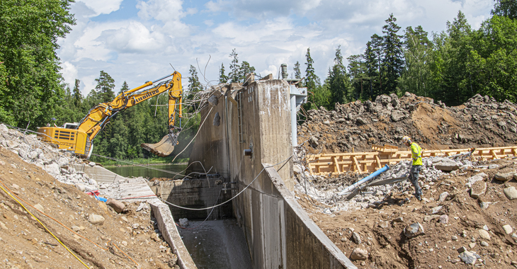 Merttelän patoa on
purettu ja kohennettu