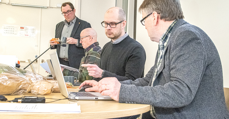 Talousheilahtelut herättävät kritiikkiä