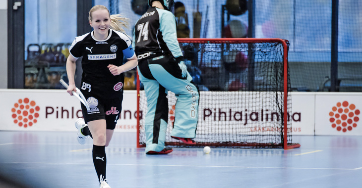 Jenna Saariosta kuukauden pelaaja