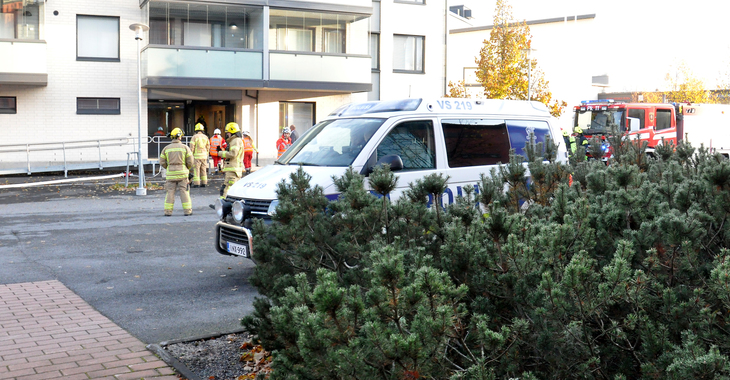 Kerrostalossa huoneistopalo: yksi asunto tärveltyi