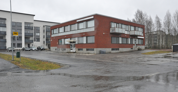 Vanha Op:n pankkirakennus puretaan